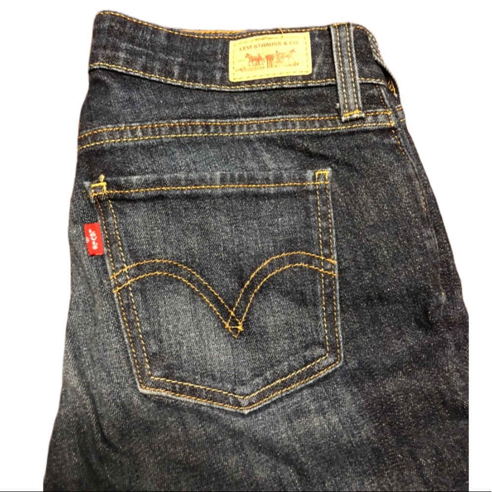 Levi’s Dark washed Jeans